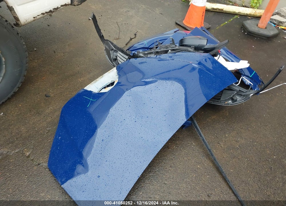 2024 TOYOTA PRIUS XLE AWD-E VIN: JTDADABU8R3011449