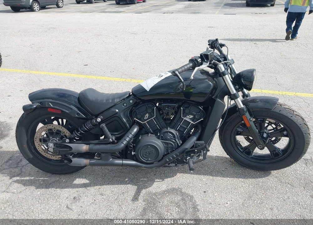 2021 INDIAN MOTORCYCLE CO. SCOUT BOBBER SIXTY VIN: 56KMTB116M3165612