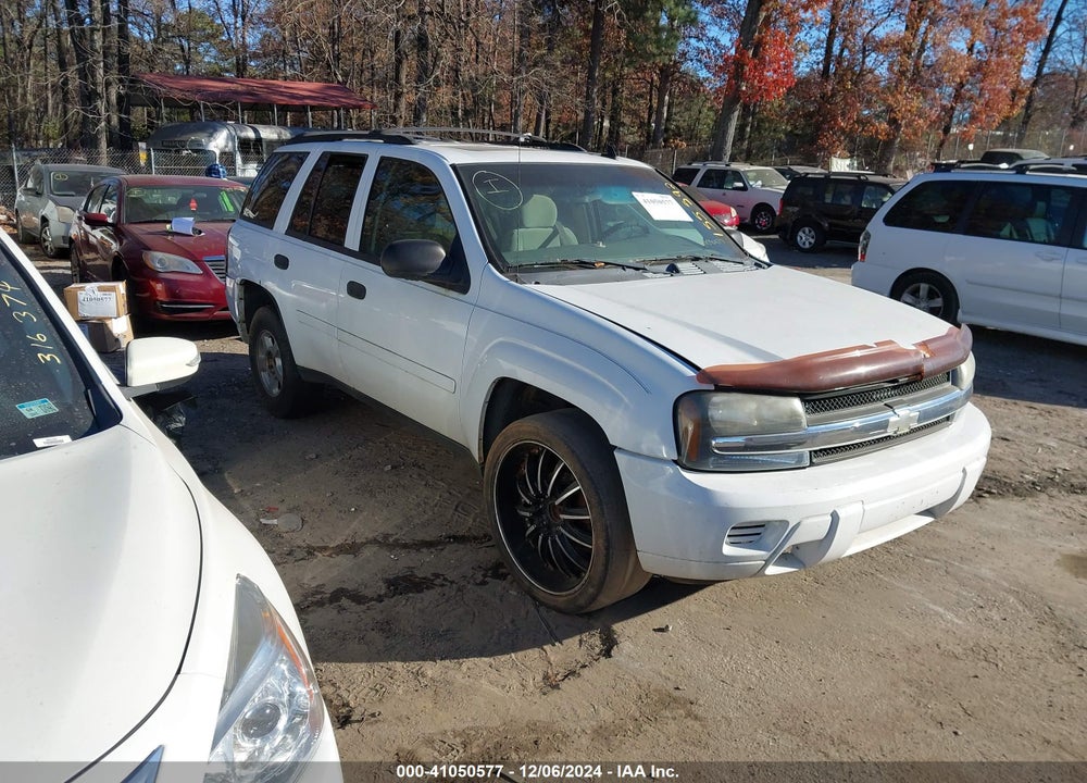 2007 CHEVROLET TRAILBLAZER LS VIN: 1GNDS13S672155592
