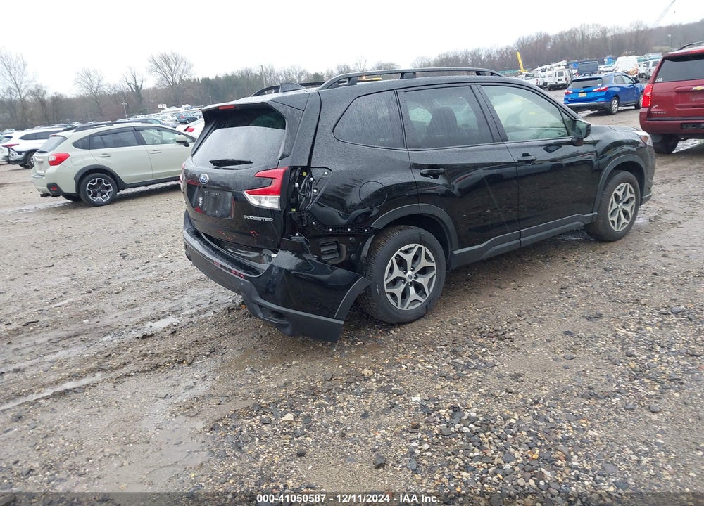 2023 SUBARU FORESTER PREMIUM VIN: JF2SKAEC9PH550533