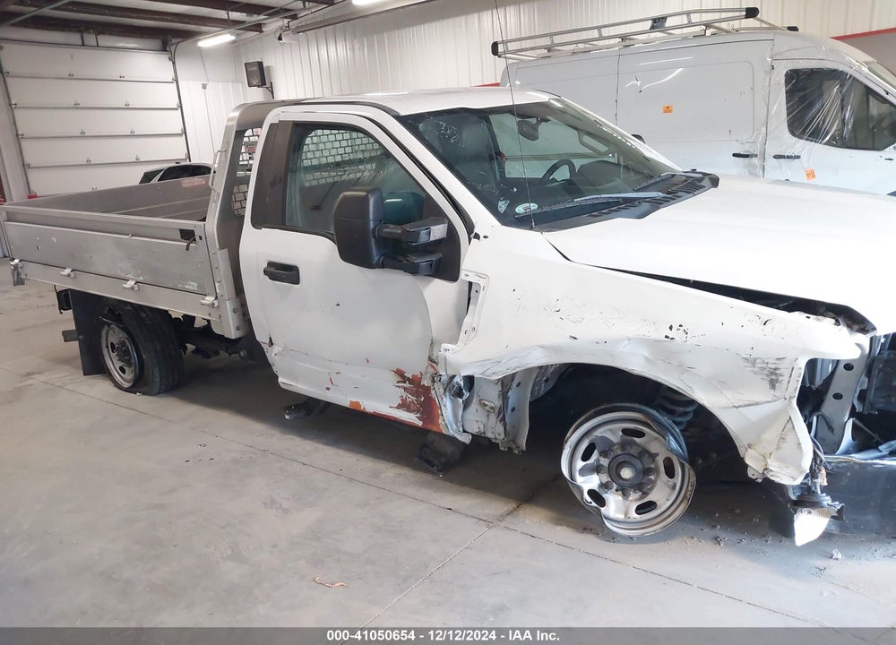 2019 FORD F-250 XL VIN: 1FDBF2A61KED43083
