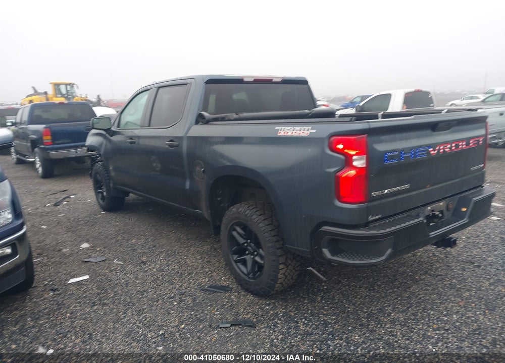 2021 CHEVROLET SILVERADO 1500 4WD SHORT BED CUSTOM TRAIL BOSS VIN: 3GCPYCEH7MG105868