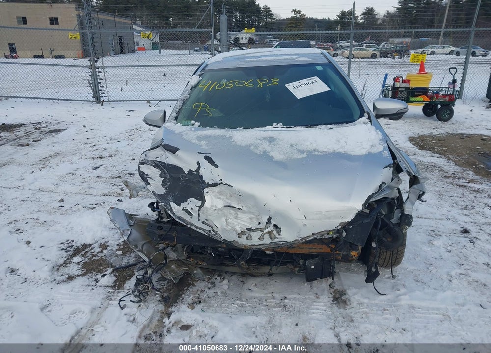 2017 TOYOTA COROLLA SE VIN: 2T1BURHE5HC961776