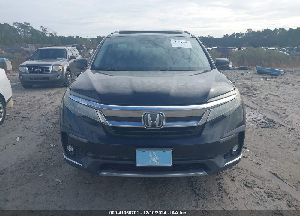 2019 HONDA PILOT TOURING VIN: 5FNYF5H64KB017914