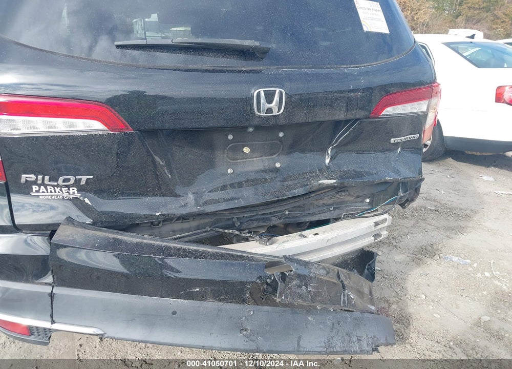 2019 HONDA PILOT TOURING VIN: 5FNYF5H64KB017914