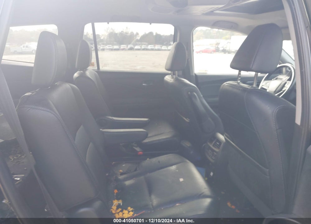 2019 HONDA PILOT TOURING VIN: 5FNYF5H64KB017914