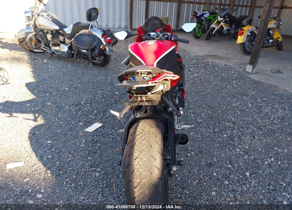 2017 HONDA CBR1000 RR VIN: JH2SC7701HK000093