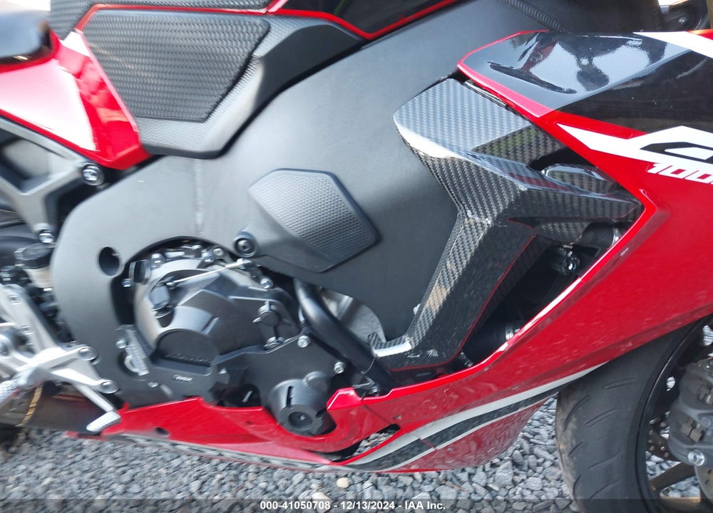 2017 HONDA CBR1000 RR VIN: JH2SC7701HK000093