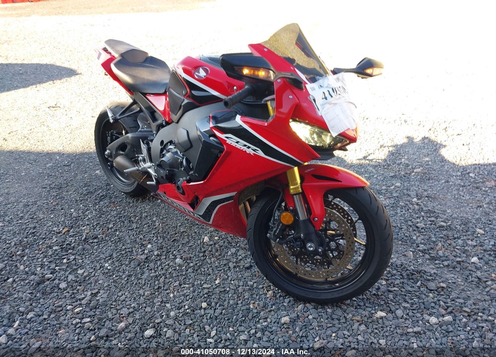 2017 HONDA CBR1000 RR VIN: JH2SC7701HK000093
