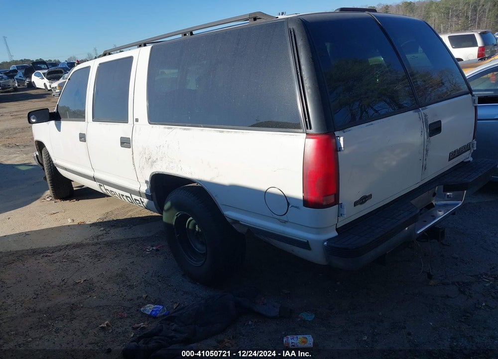 1996 CHEVROLET SUBURBAN C1500 VIN: 1GNEC16R5TJ425969