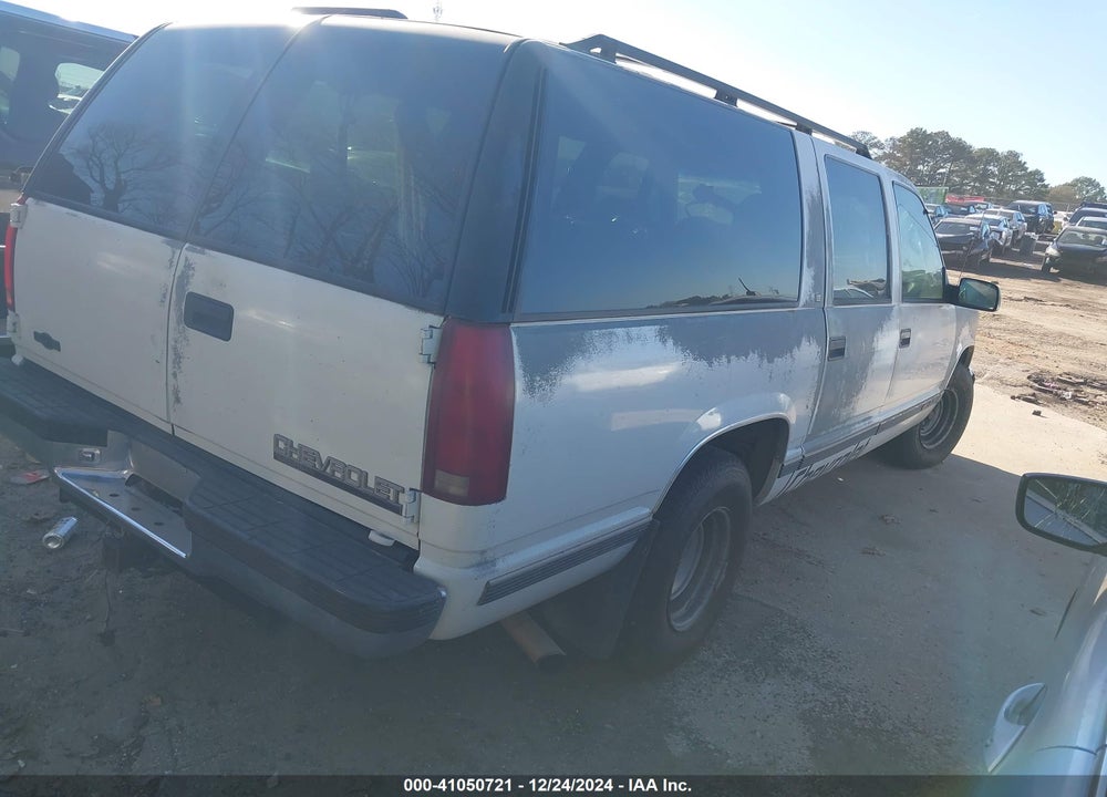 1996 CHEVROLET SUBURBAN C1500 VIN: 1GNEC16R5TJ425969