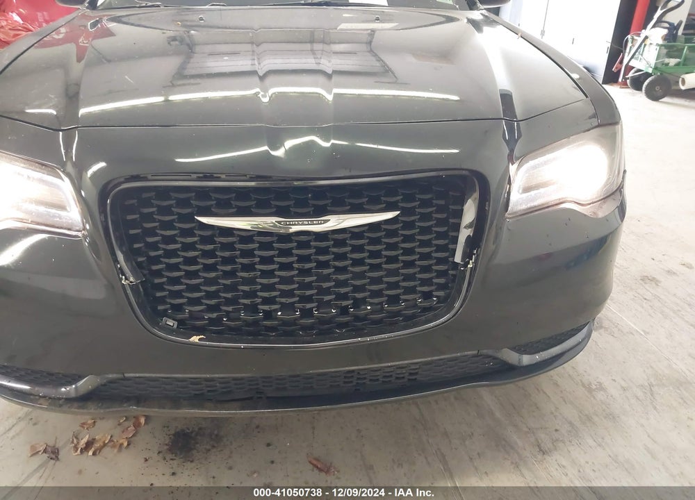 2019 CHRYSLER 300 TOURING VIN: 2C3CCAAG2KH555976
