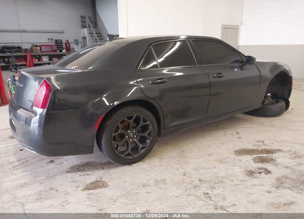 2019 CHRYSLER 300 TOURING VIN: 2C3CCAAG2KH555976