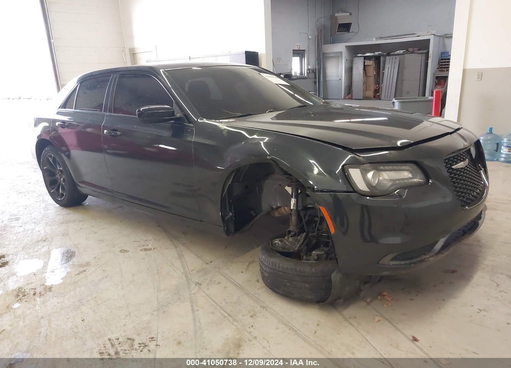 2019 CHRYSLER 300 TOURING VIN: 2C3CCAAG2KH555976