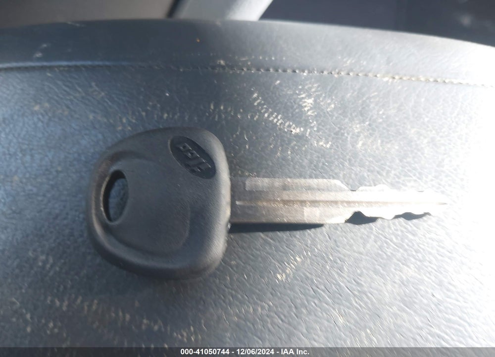 2003 HYUNDAI ELANTRA GT VIN: KMHDN55D23U085427