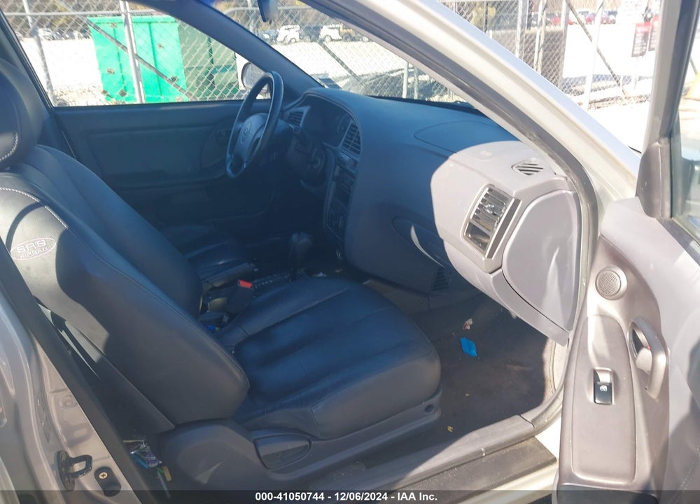 2003 HYUNDAI ELANTRA GT VIN: KMHDN55D23U085427