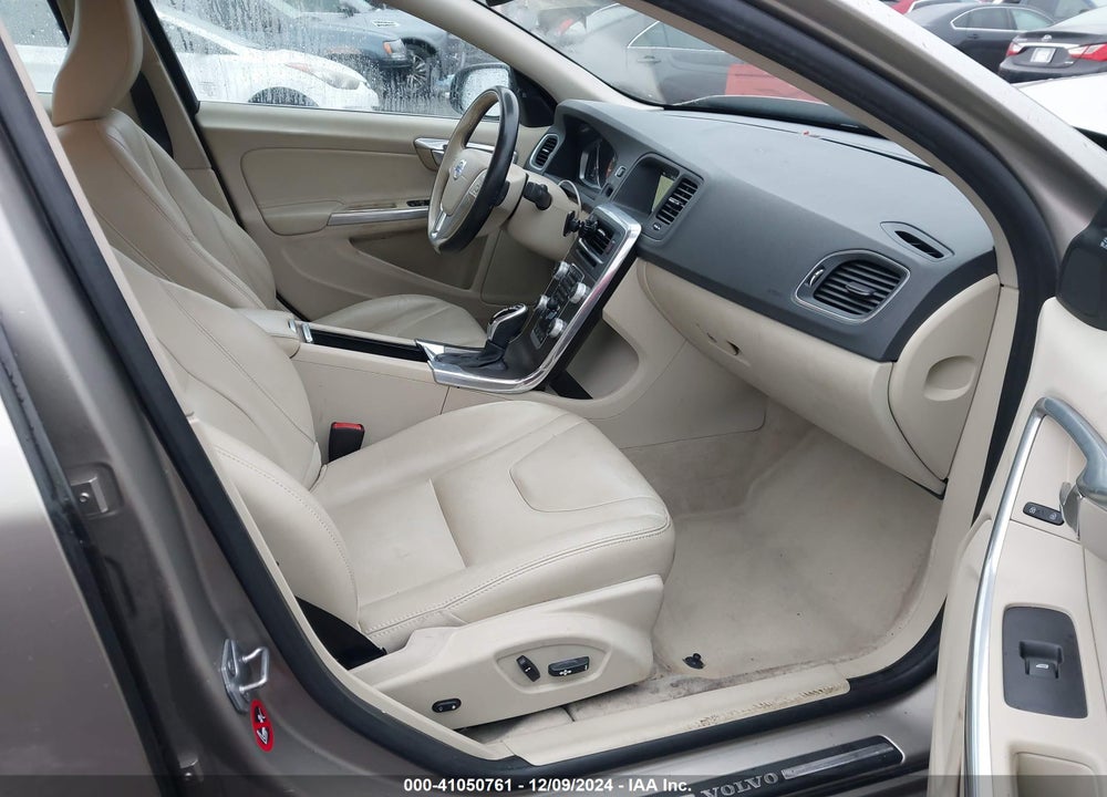 2016 VOLVO S60 VIN: YV126MFK5G2394269