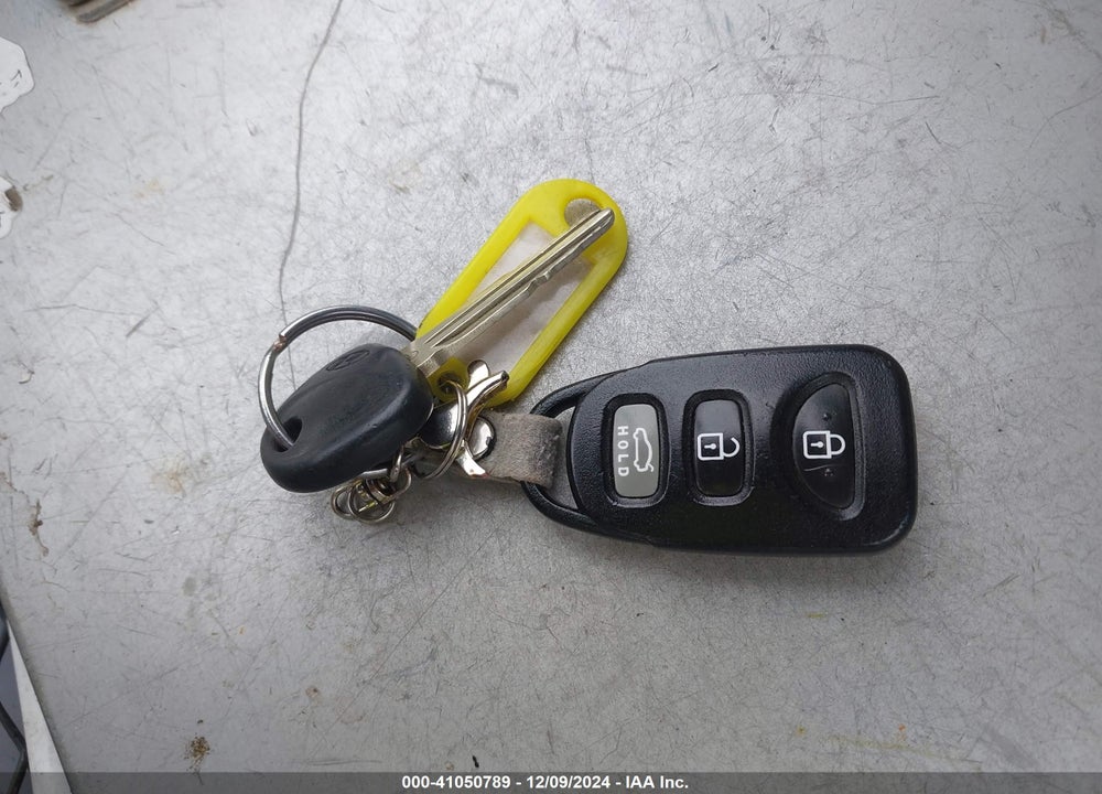 2012 HYUNDAI ELANTRA GLS VIN: 5NPDH4AE1CH143252