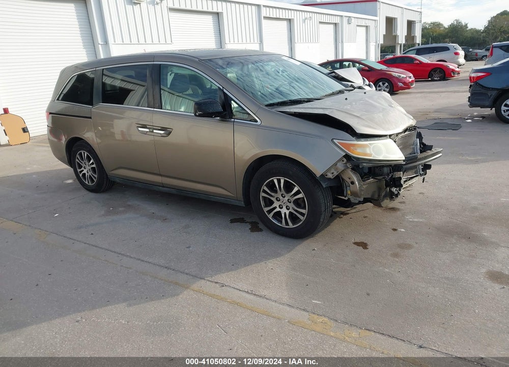 2011 HONDA ODYSSEY EX-L VIN: 5FNRL5H61BB005622