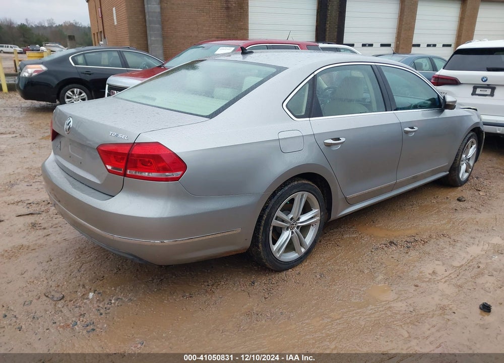 2012 VOLKSWAGEN PASSAT 2.0L TDI SEL PREMIUM VIN: 1VWCN7A33CC097582