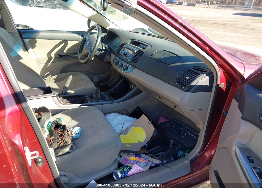 2002 TOYOTA CAMRY SE VIN: JTDBE32K920005422