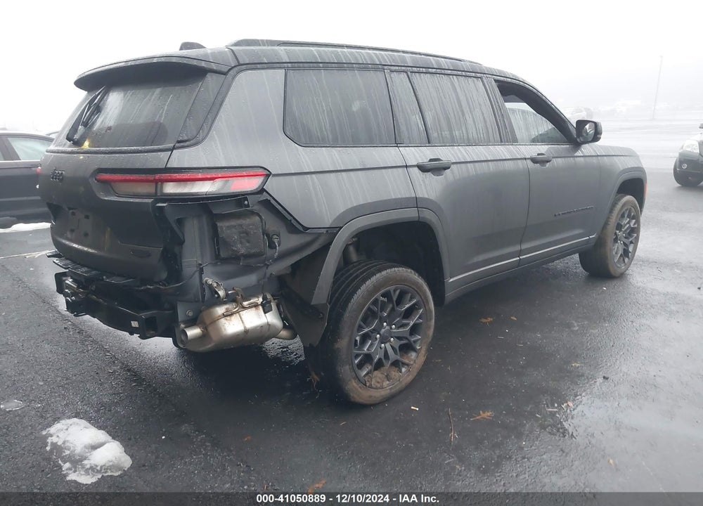 2024 JEEP GRAND CHEROKEE L SUMMIT 4X4 VIN: 1C4RJKEG9R8917670