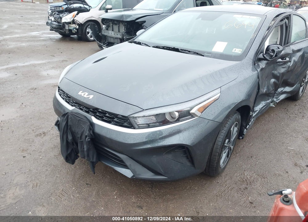 2024 KIA FORTE LXS VIN: 3KPF24ADXRE756694