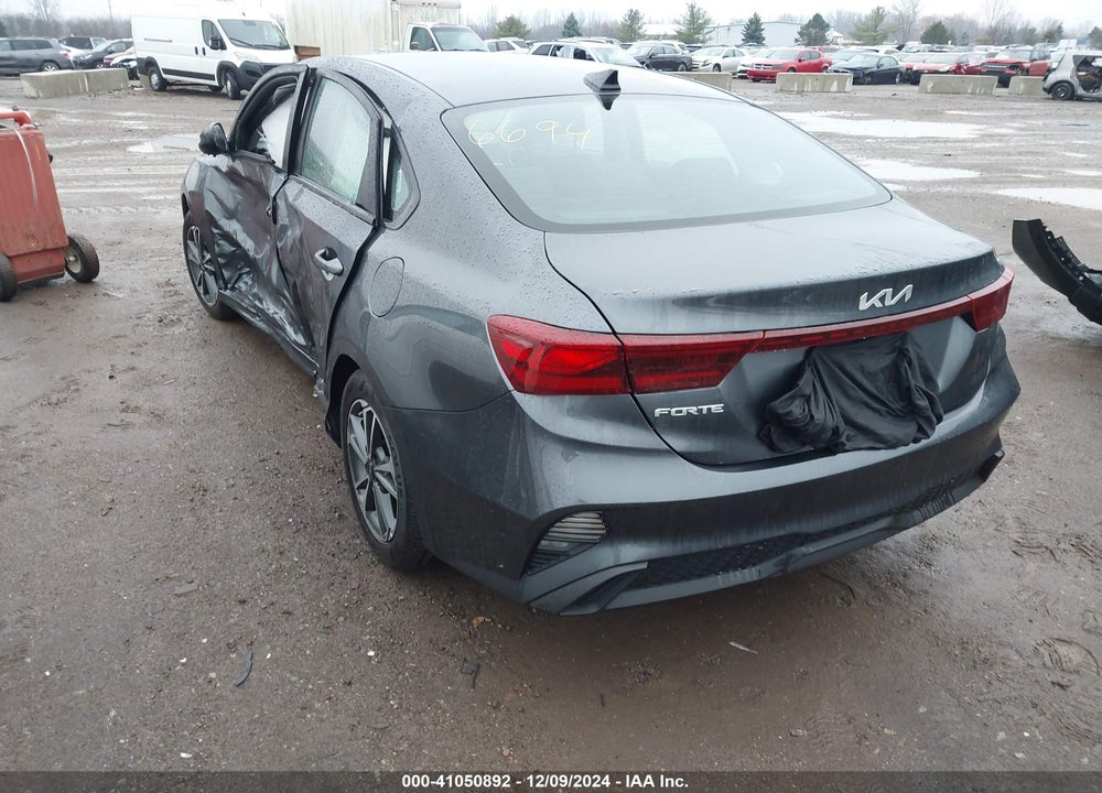 2024 KIA FORTE LXS VIN: 3KPF24ADXRE756694