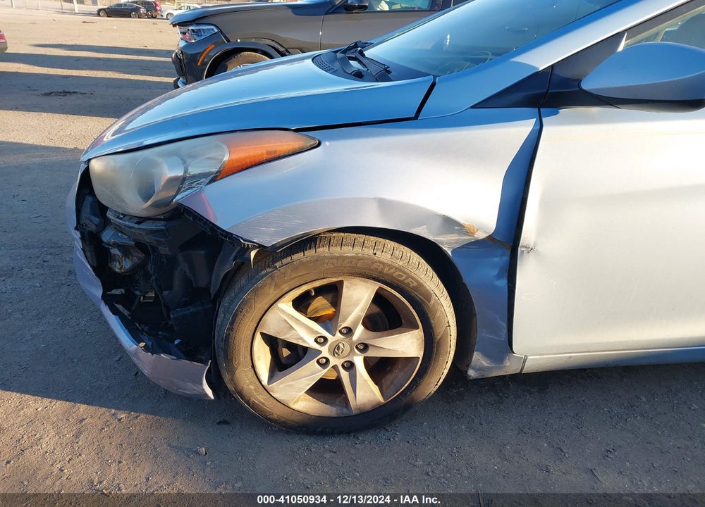 2013 HYUNDAI ELANTRA GLS VIN: KMHDH4AE5DU709920