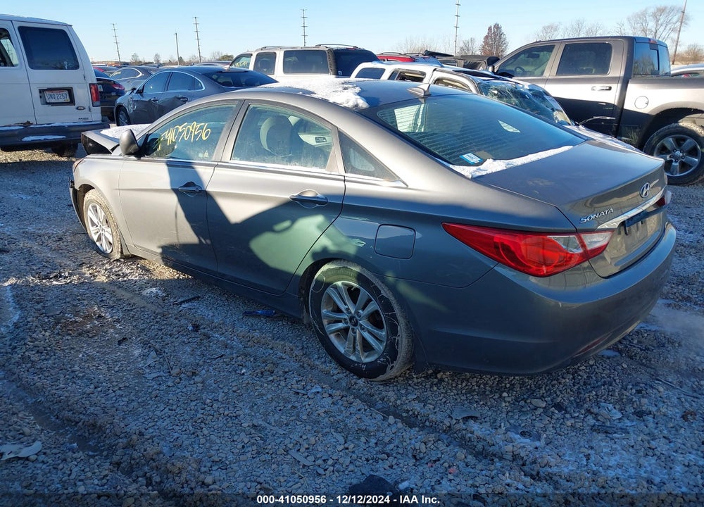 2013 HYUNDAI SONATA VIN: 5NPEB4AC1DH556424