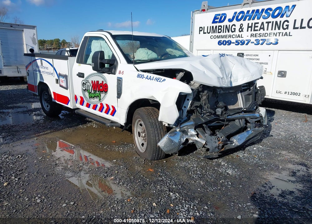 2022 FORD F-350 XL VIN: 1FDRF3A60NEG45845
