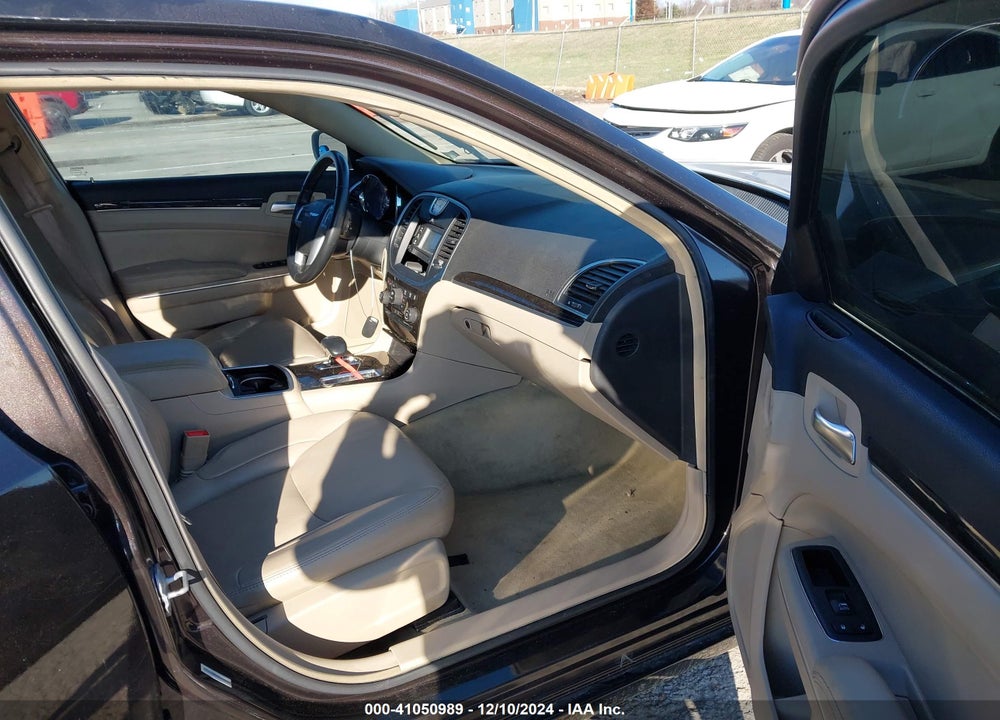 2013 CHRYSLER 300 VIN: 2C3CCAAG1DH647826
