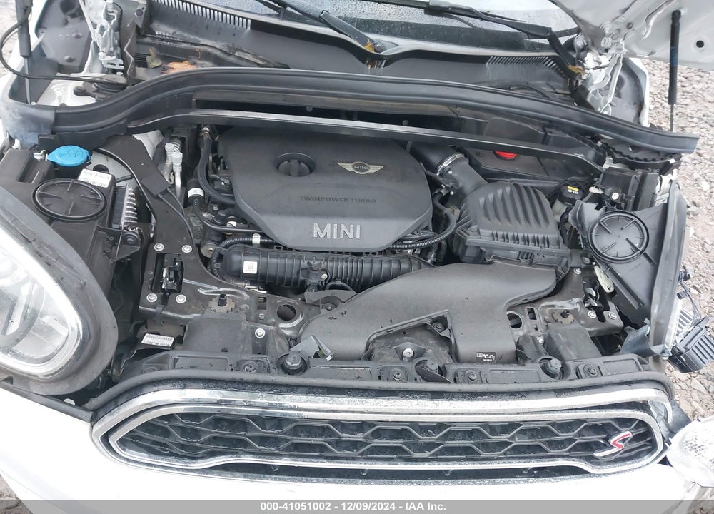 2018 MINI COUNTRYMAN COOPER S VIN: WMZYT5C34J3E61170