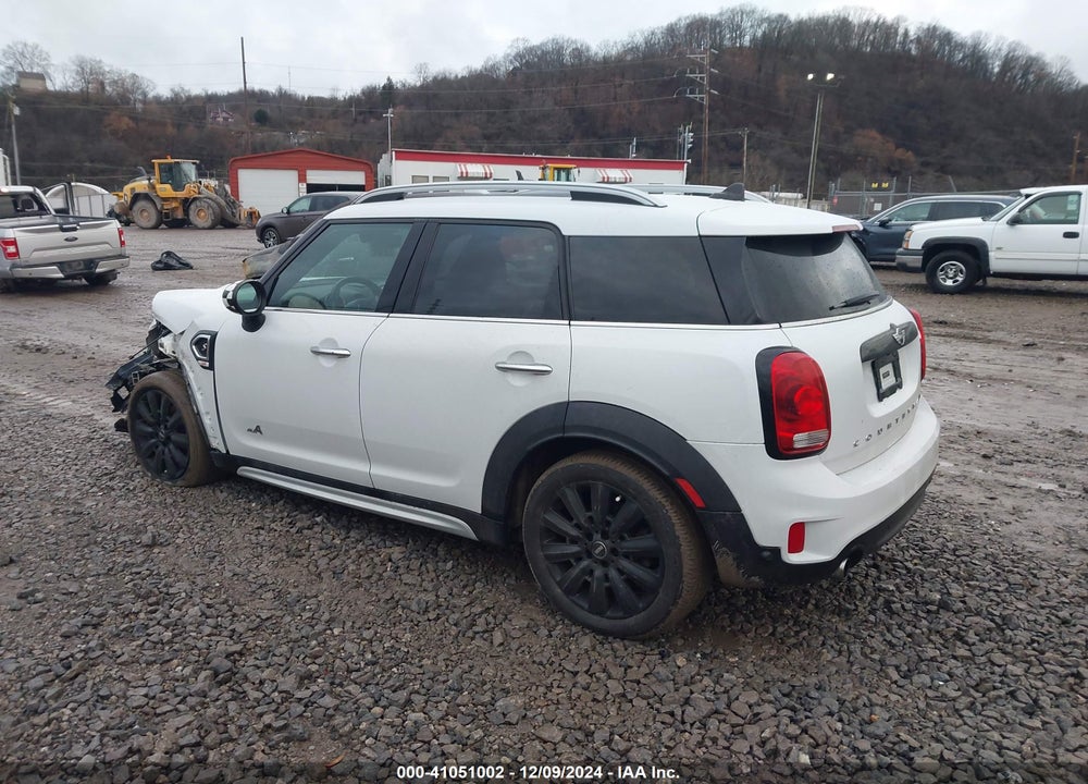 2018 MINI COUNTRYMAN COOPER S VIN: WMZYT5C34J3E61170