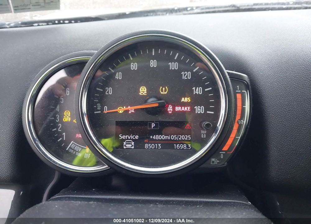 2018 MINI COUNTRYMAN COOPER S VIN: WMZYT5C34J3E61170