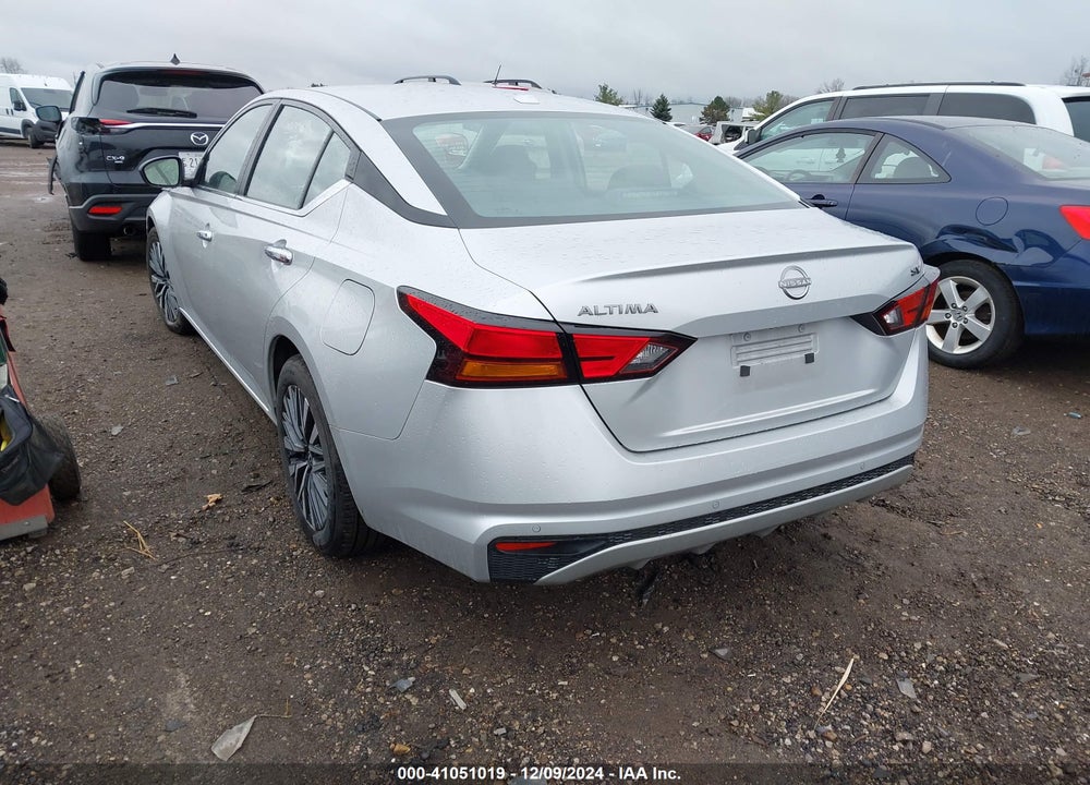 2024 NISSAN ALTIMA SV FWD VIN: 1N4BL4DV3RN392247