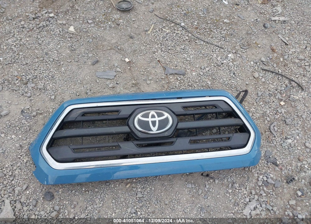 2019 TOYOTA TACOMA SR5 V6 VIN: 3TMAZ5CN3KM106375