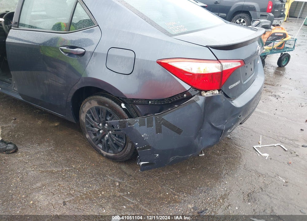 2015 TOYOTA COROLLA LE VIN: 5YFBURHE3FP325872