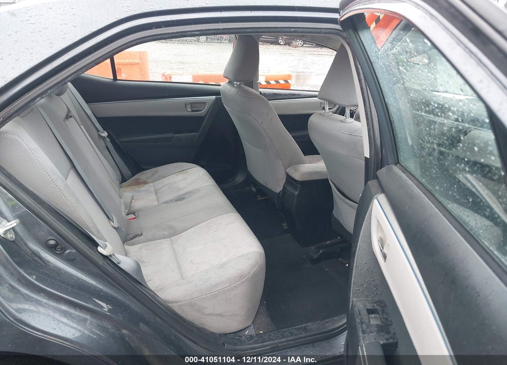 2015 TOYOTA COROLLA LE VIN: 5YFBURHE3FP325872