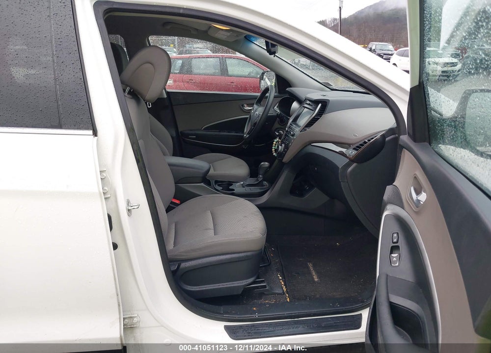 2019 HYUNDAI SANTA FE XL SE VIN: KM8SMDHF5KU301335