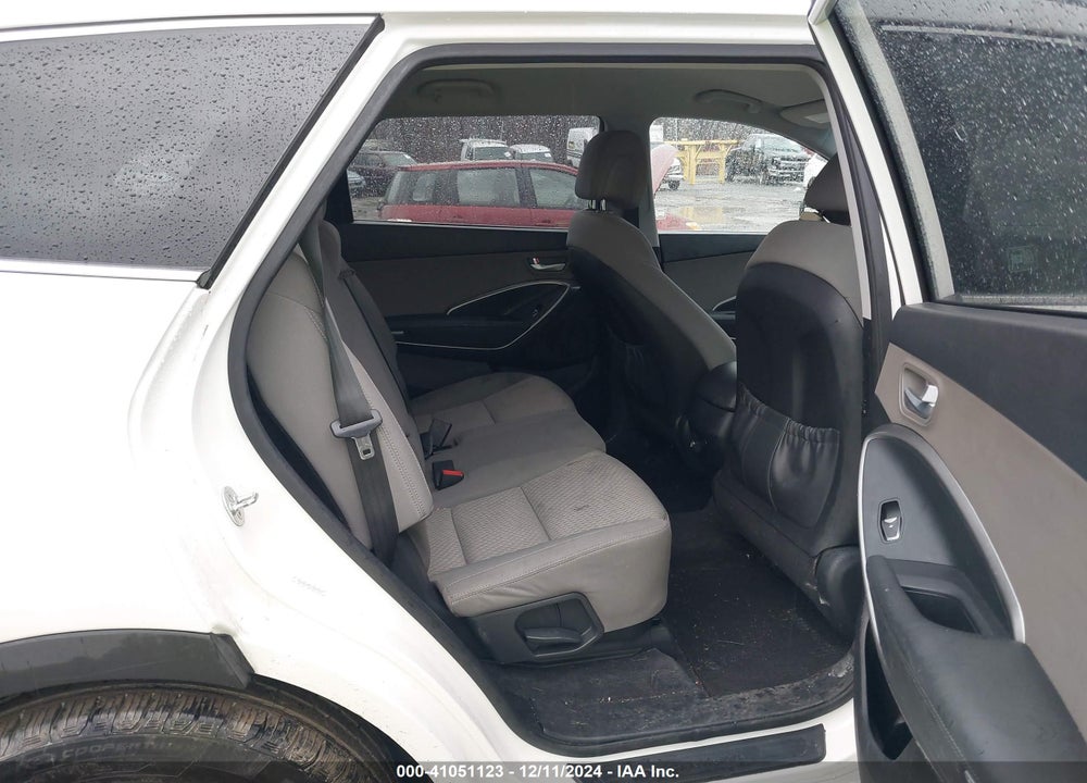 2019 HYUNDAI SANTA FE XL SE VIN: KM8SMDHF5KU301335