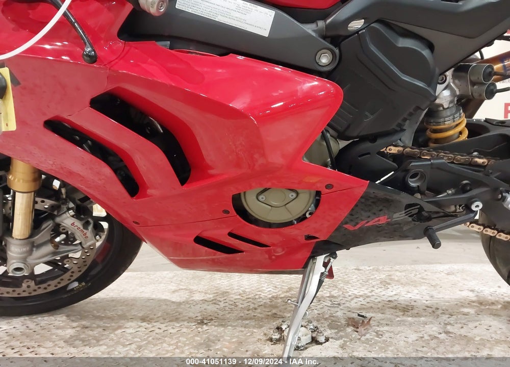 2022 DUCATI PANIGALE V4S VIN: ZDMDAGWW3NB002165