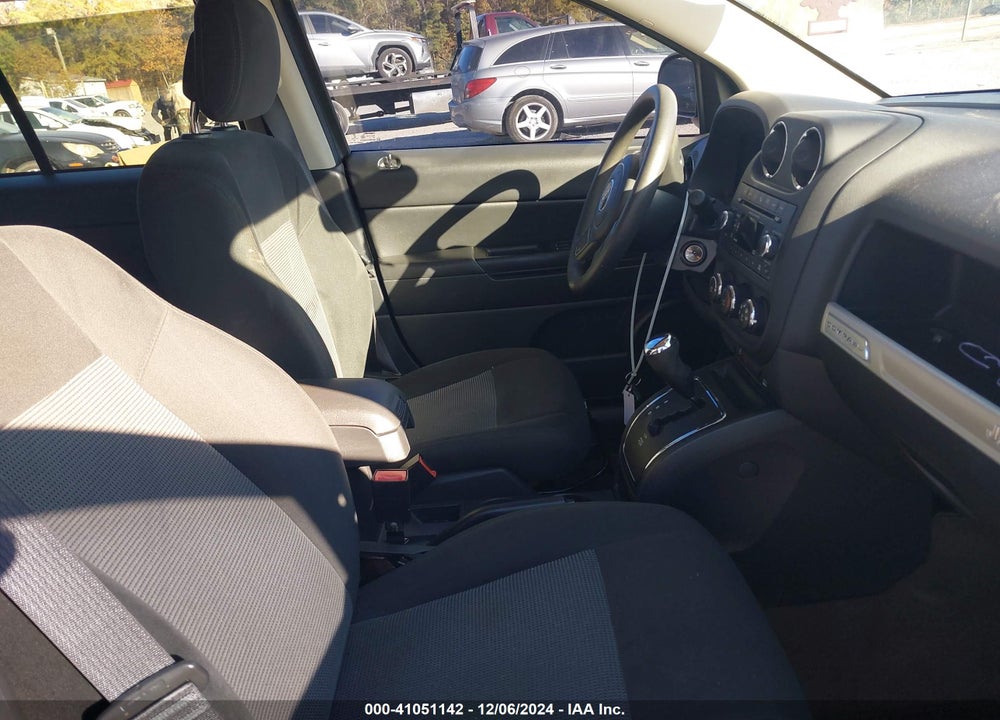 2017 JEEP COMPASS SPORT FWD VIN: 1C4NJCBA2HD148813
