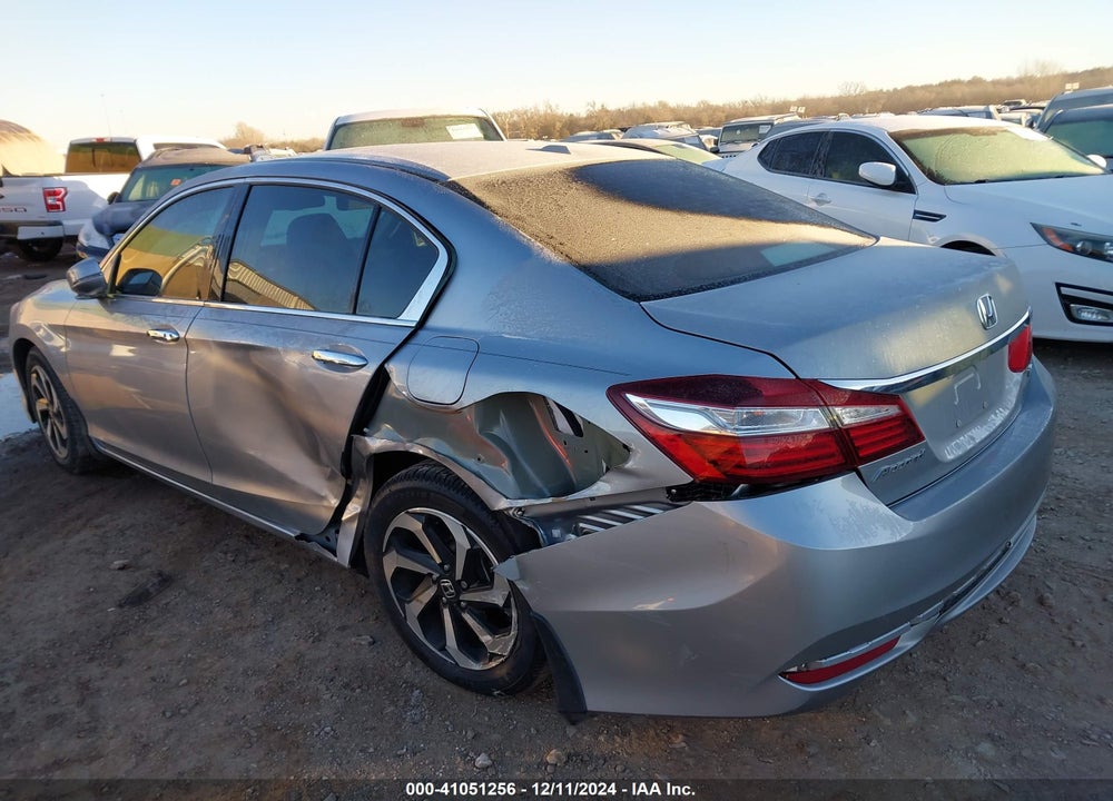 2017 HONDA ACCORD VIN: 1HGCR3F80HA029717