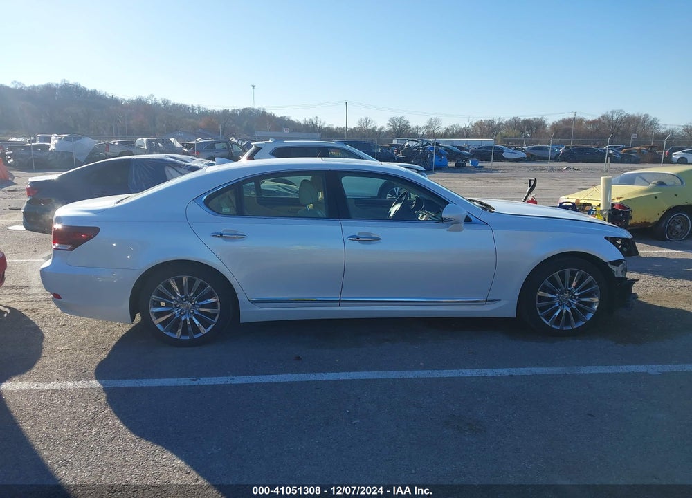 2017 LEXUS LS 460 VIN: JTHCL5EF3H5029262