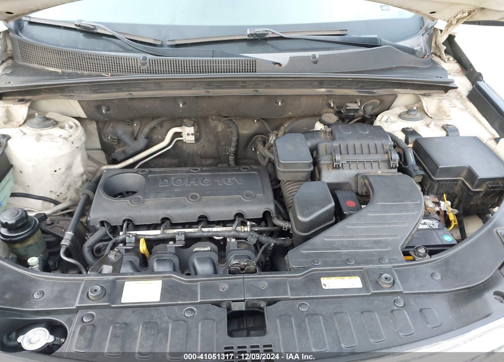 2011 KIA SORENTO LX VIN: 5XYKT3A17BG098675