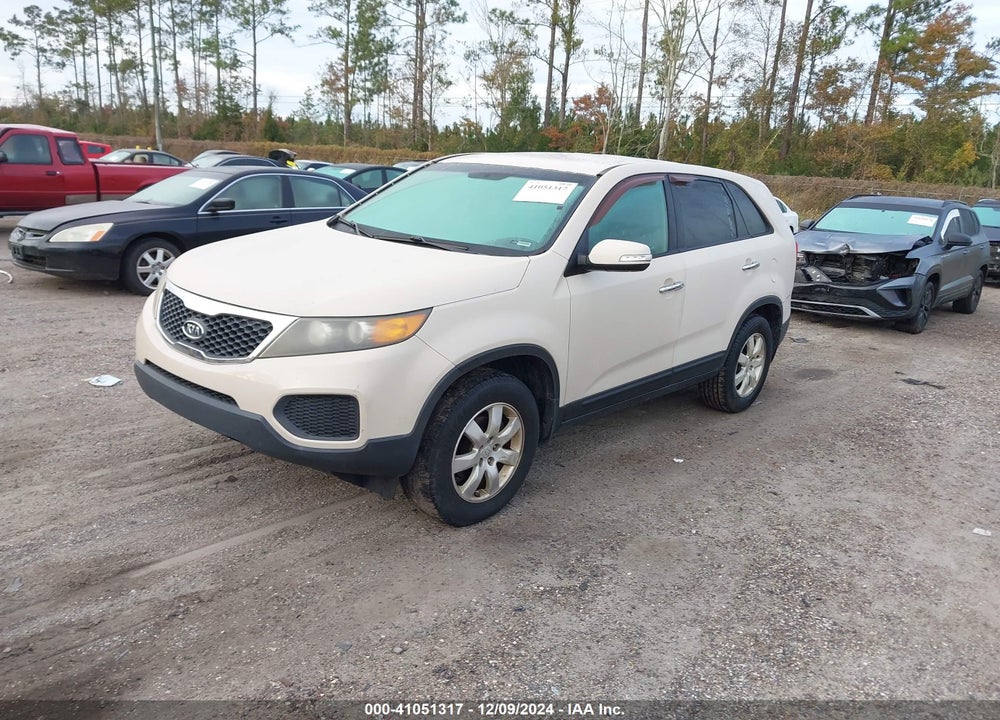 2011 KIA SORENTO LX VIN: 5XYKT3A17BG098675