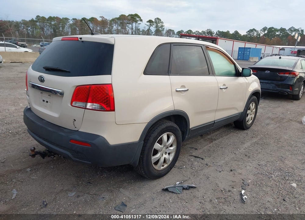 2011 KIA SORENTO LX VIN: 5XYKT3A17BG098675
