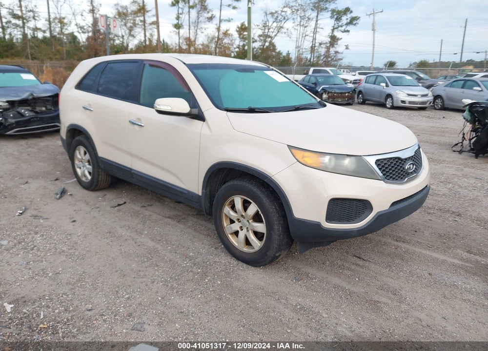2011 KIA SORENTO LX VIN: 5XYKT3A17BG098675