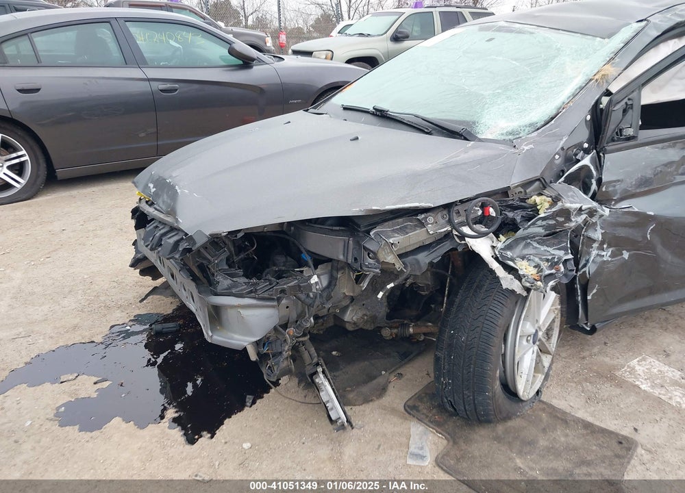 2018 FORD FOCUS SE VIN: 1FADP3F29JL257428